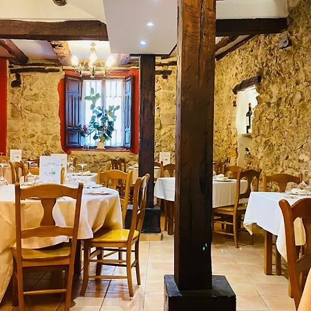 Hotel Restaurante Agapio De Tresnino Quintanilla de Onésimo Kültér fotó