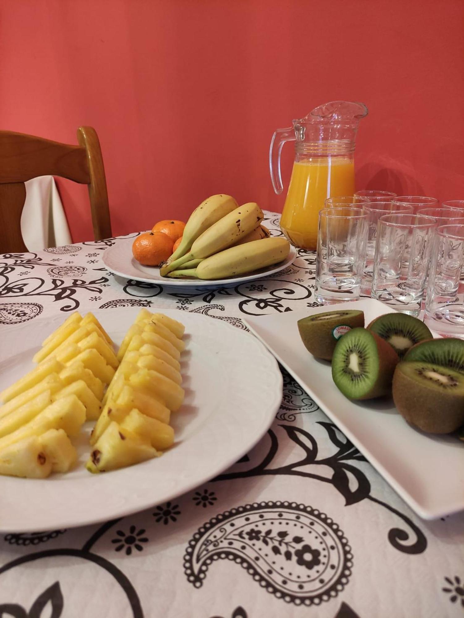 Hotel Restaurante Agapio De Tresnino Quintanilla de Onésimo Kültér fotó