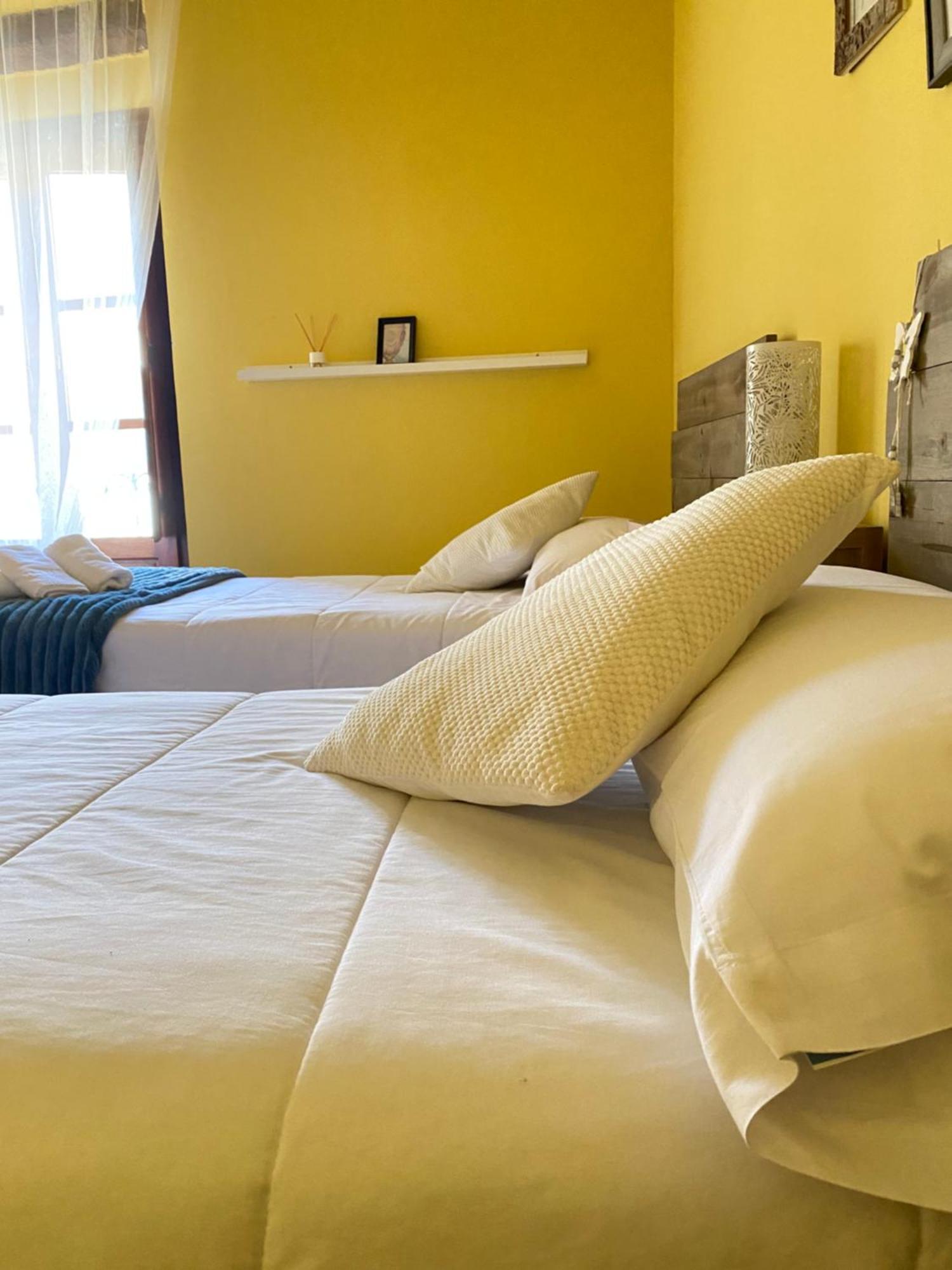 Hotel Restaurante Agapio De Tresnino Quintanilla de Onésimo Kültér fotó